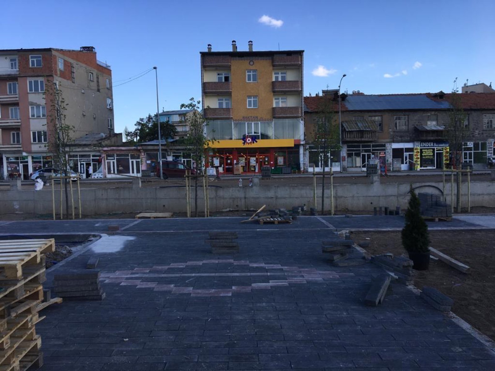 Kent meydanı parke taşı döşeme
