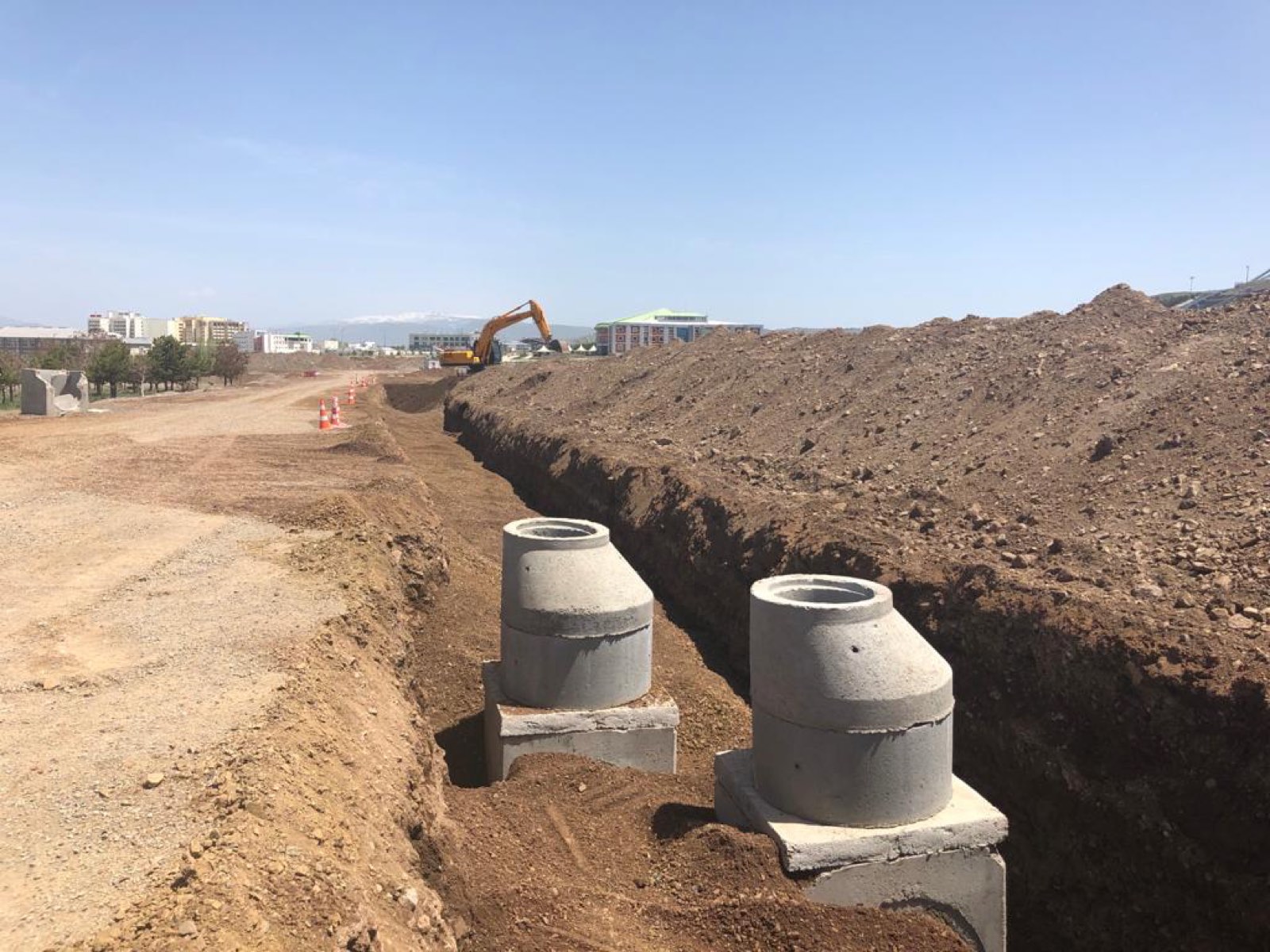 Altyapı rögar çalışması